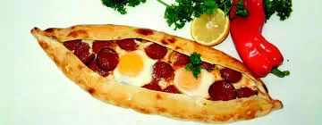 Kaşarlı Sucuklu Yumurtalı Pide